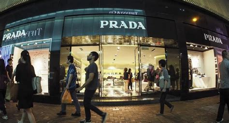 Prada, L’Oréal Sign Beauty License 